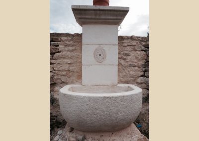 fontaine sculpture taille de pierre charente nouvelle aquitaine